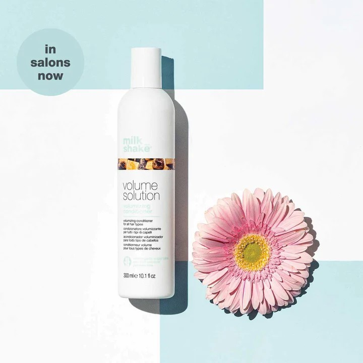 Milk_Shake Volumizing Conditionerflatlay