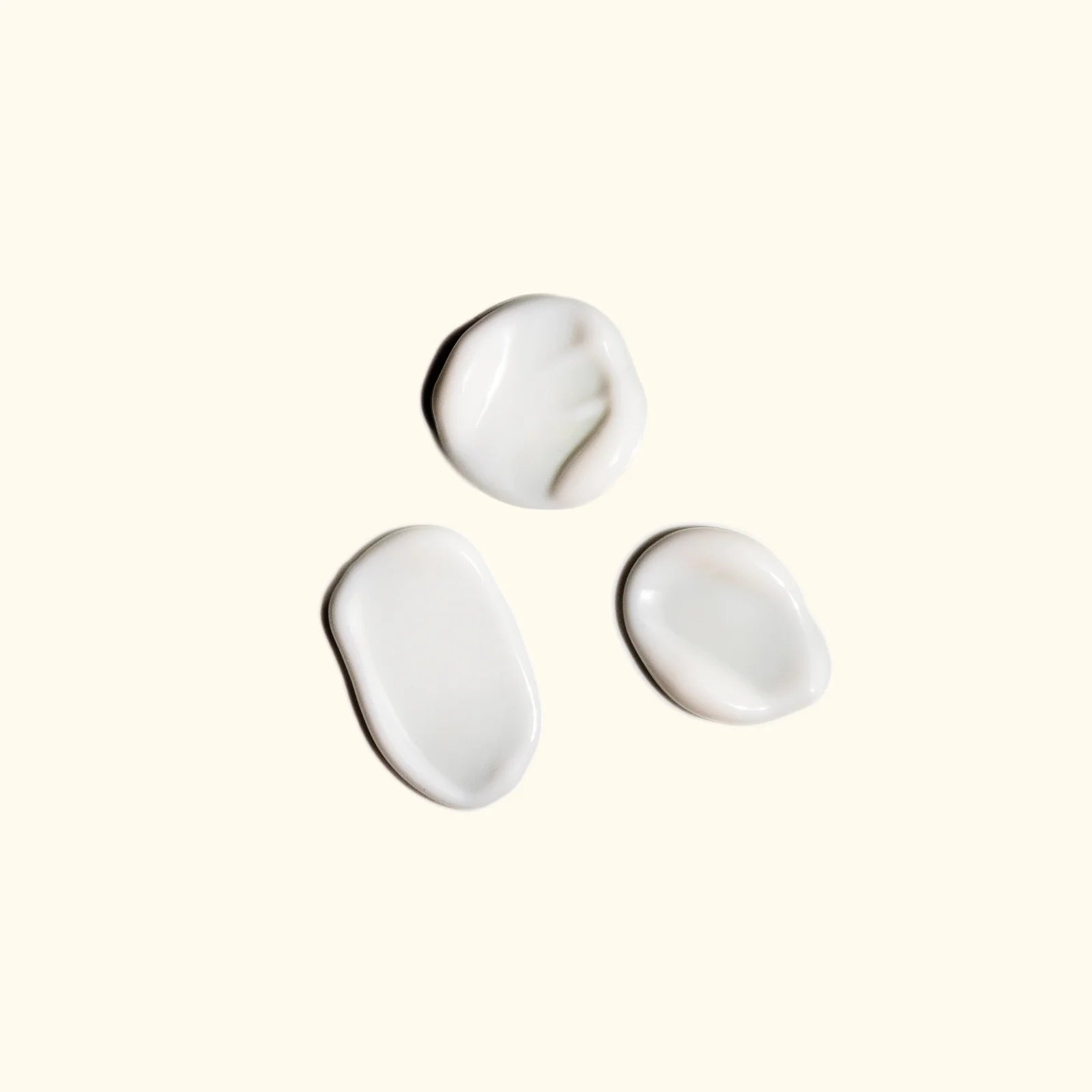 Amika The Closer Instant Repair Hair Cream For Damaged Hair texture