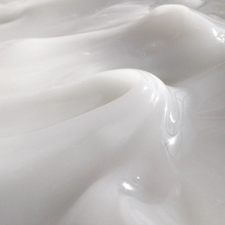 Milk_Shake Lifestyling Smoothing Cream close up texture
