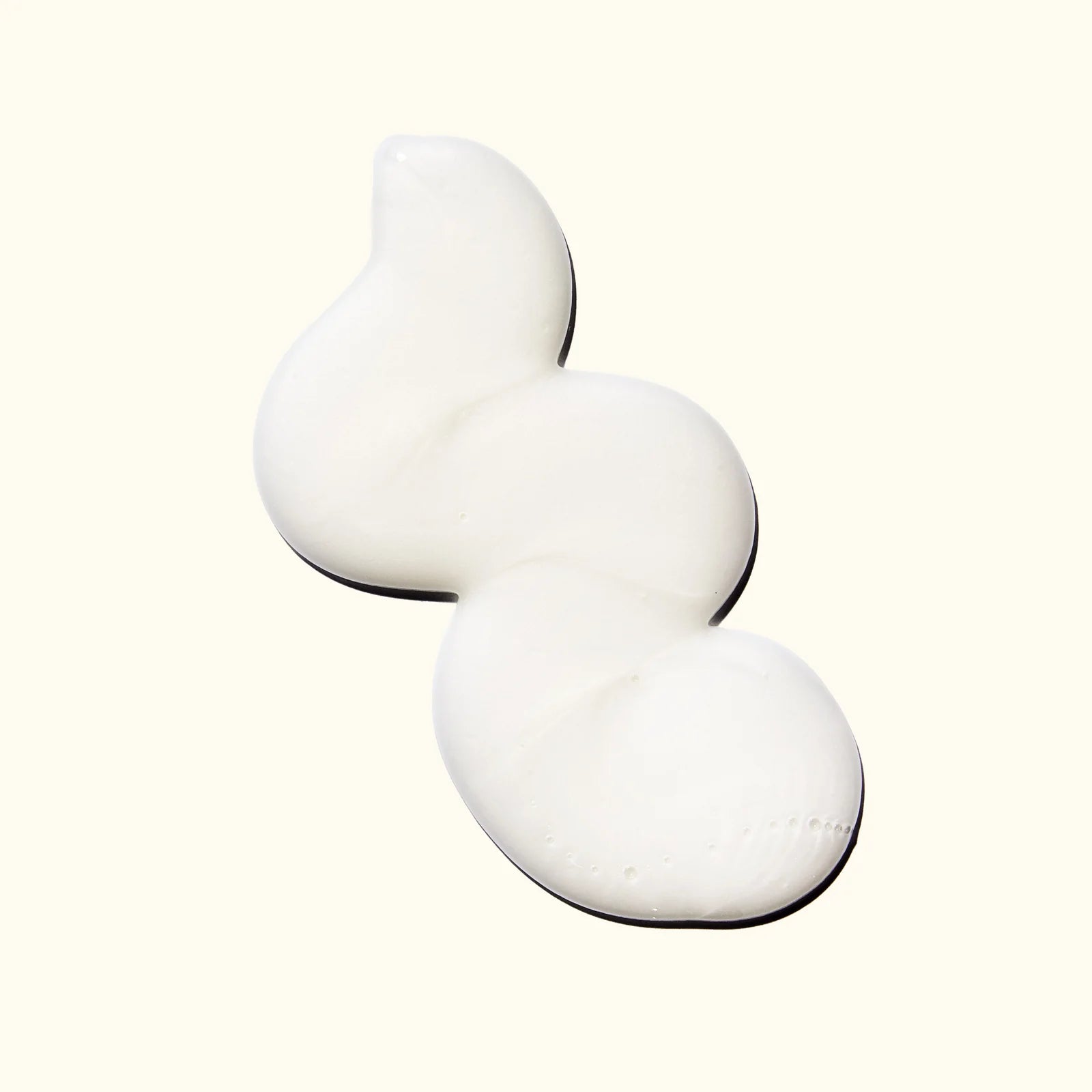 Amika Normcore Signature Shampoo smear