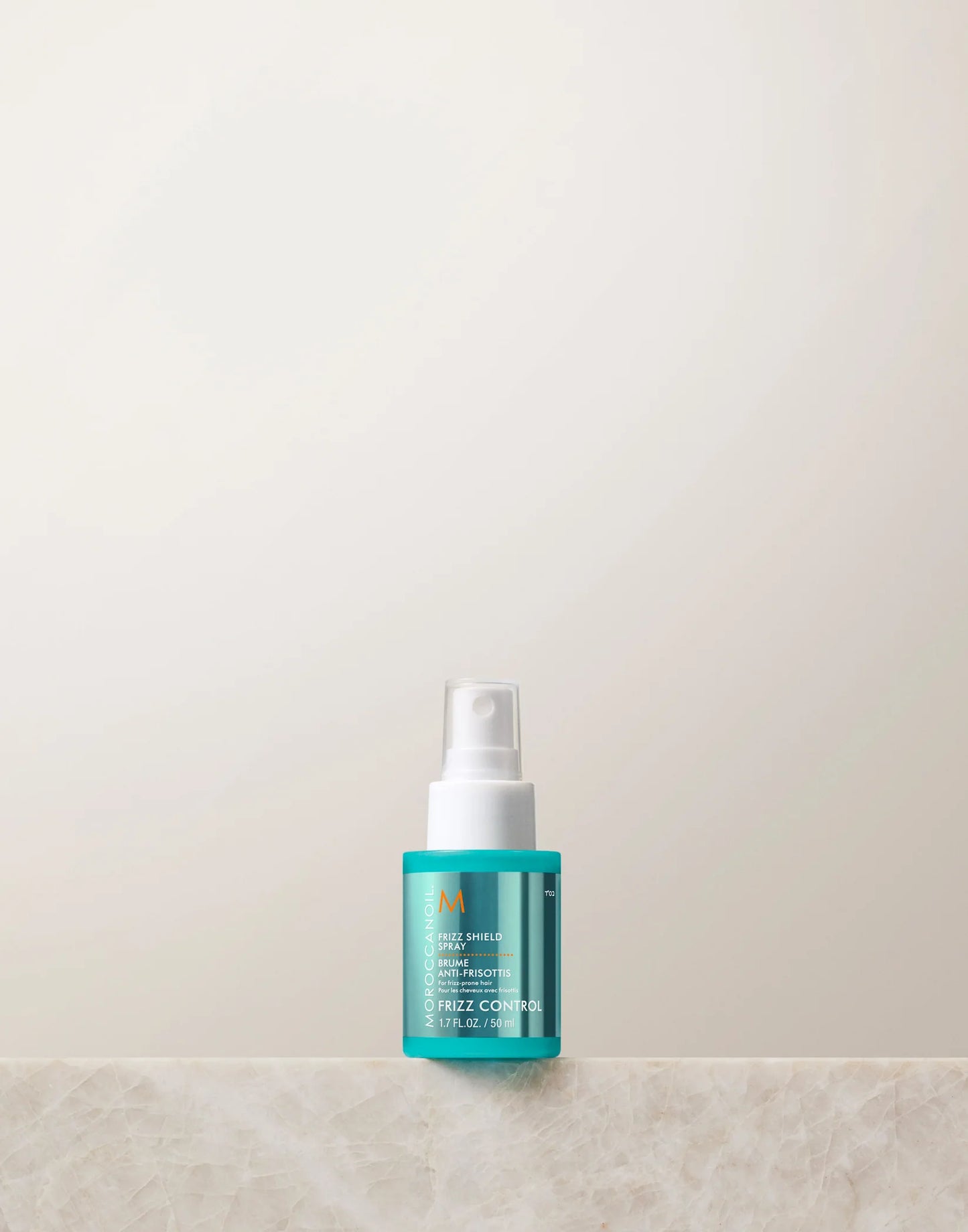 Salon Blissful -Moroccanoil -Frizz Shield Spray2