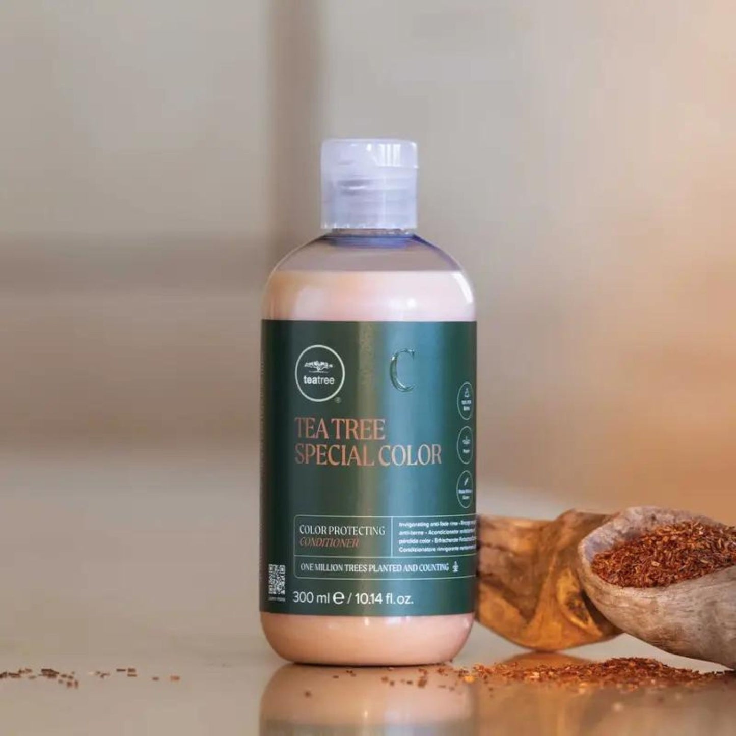 Salon Blissful -Paul Mitchell-Tea Tree Special Color Conditioner close up