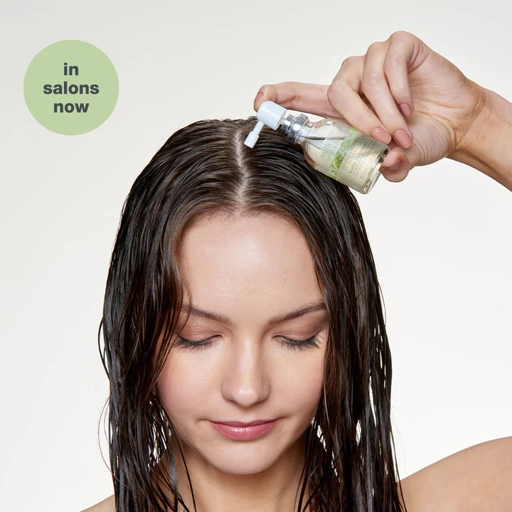 Milk_Shake Energizing Blend Treatment Spray